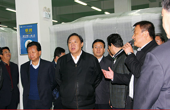 甘肅省委常委、省委政法委書記澤巴足、蘭州市